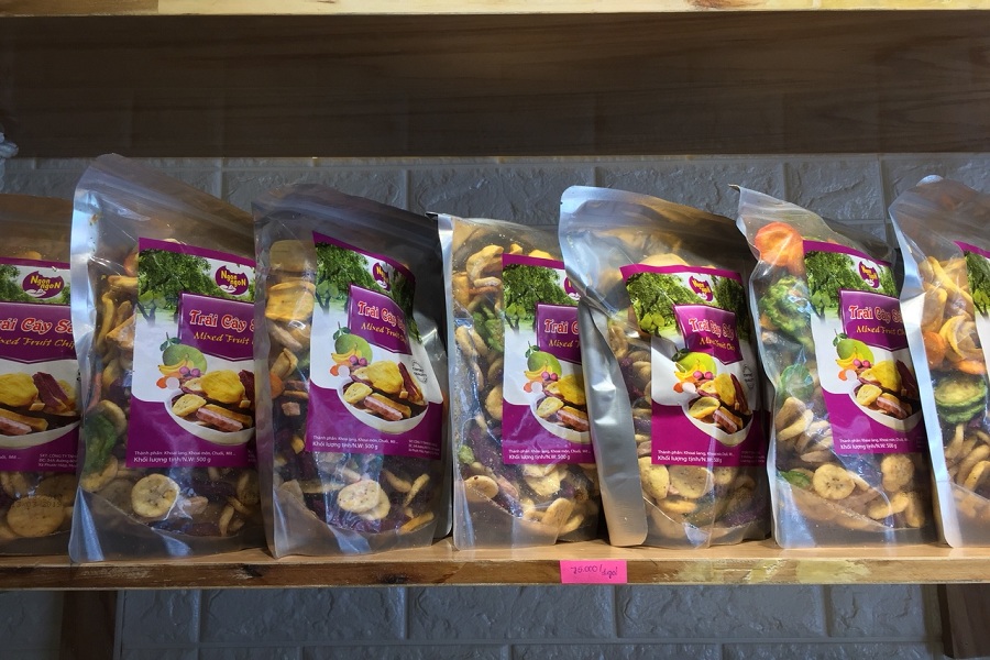 Trái cây sấy ngon ngon 